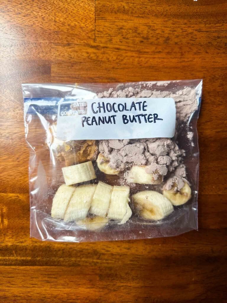 Bag with chocolate peanut butter smoothie ingredients (details in post)